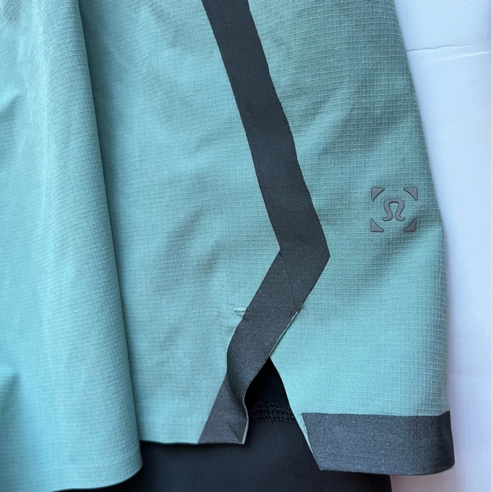 Lululemon • Men’s Seawater Limited Edition Surge Shorts - Picture 4 of 6